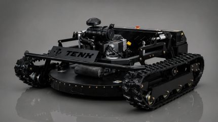 Tenk T-110 Maxi Beast - pogled iz ugla naprijed-lijevo