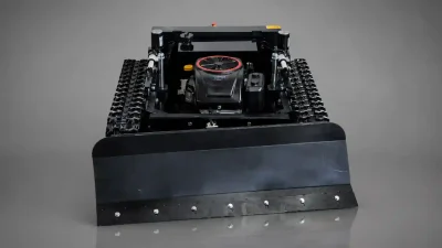 Motor i raonik prednji pogled — T-BABY robot kosilica